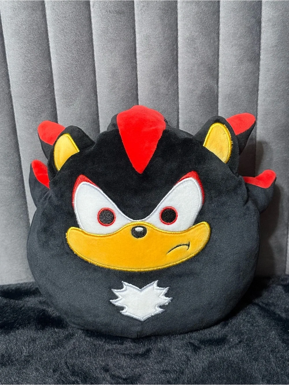 Squishmallow Sonic the Hedgehog Shadow Plush Pillow Black Red Sega Cushion - Picture 1 of 2